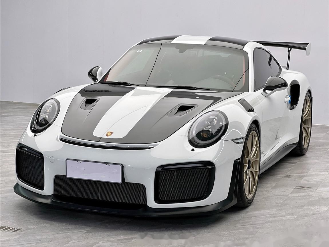 911 gt2 rs 白外/黑红 2019年4月上牌,仅行驶了3700