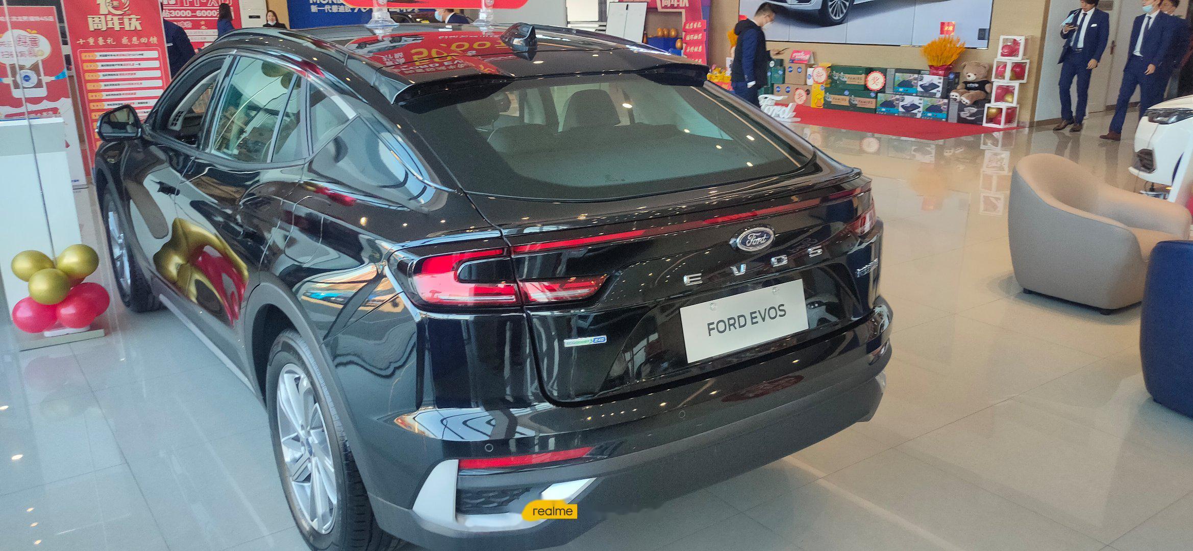 在动力系统方面,福特evos搭载了一台由福特汽车公司自主研发的2.