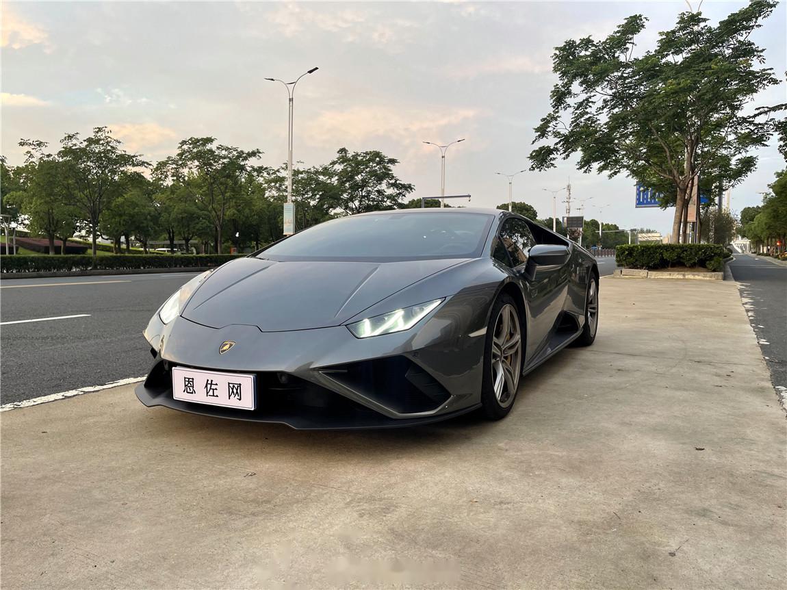 兰博基尼 huracan evo rwd 深灰/黑黄 2021年4月上牌,仪表里