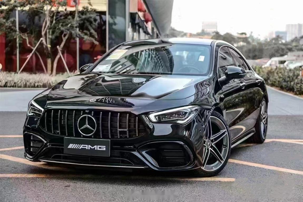 奔驰 amg cla45 黑外/黑灰 现车优惠3万,优惠后55.34万 选装:柏