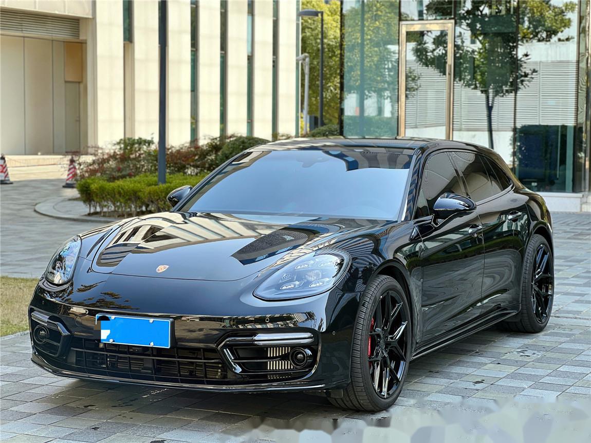 外观整体黑武士的风格,搭配黑红内饰,sc组件,运动尾_保时捷panamera