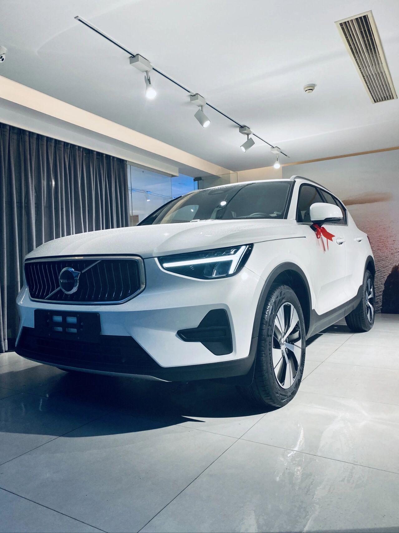 今日终于把沃尔沃23款xc40b3带回家啦!看了好多文章