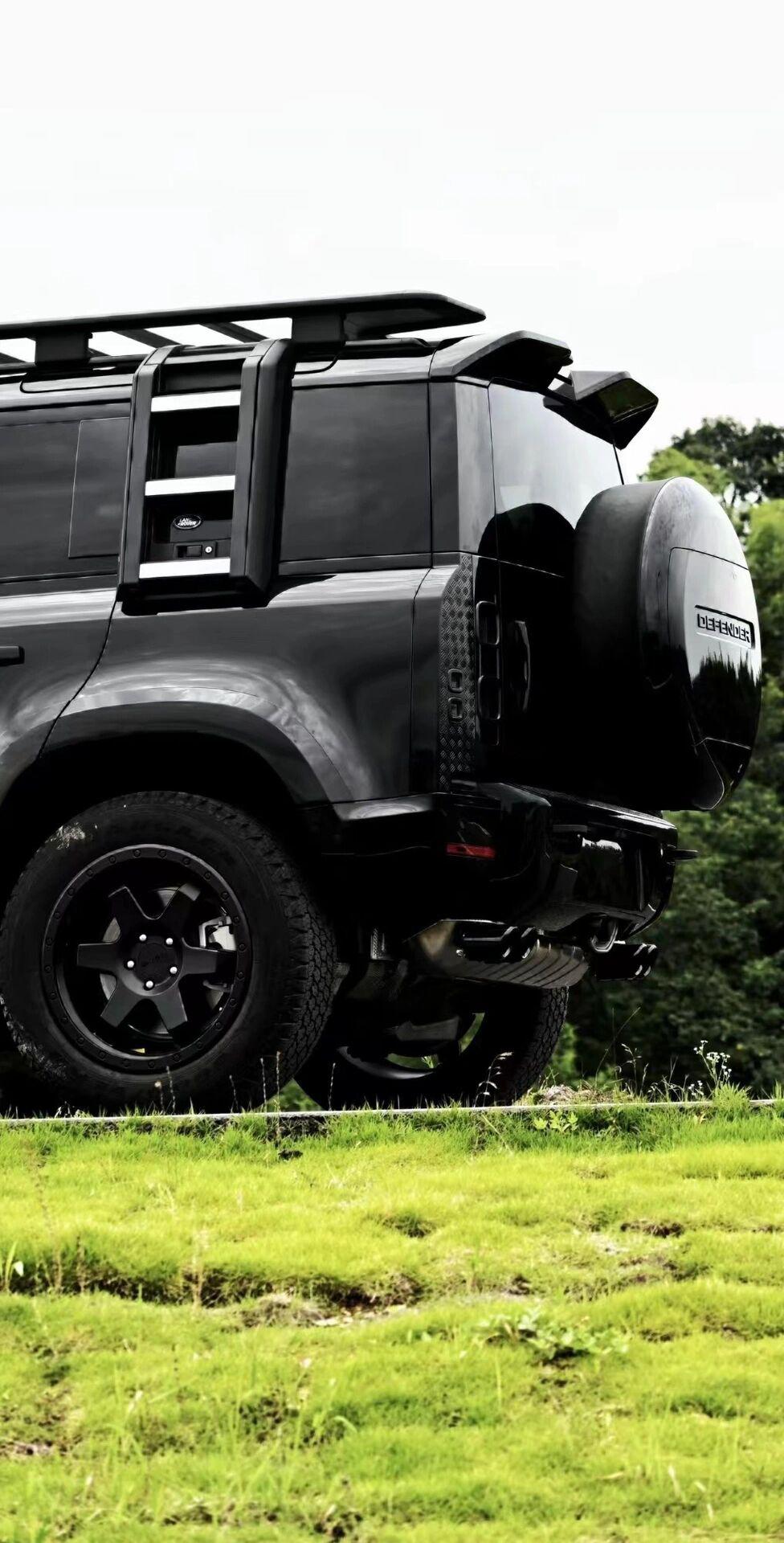 路虎卫士前后杠黑化 爬梯 凯恩大尾翼 007尾