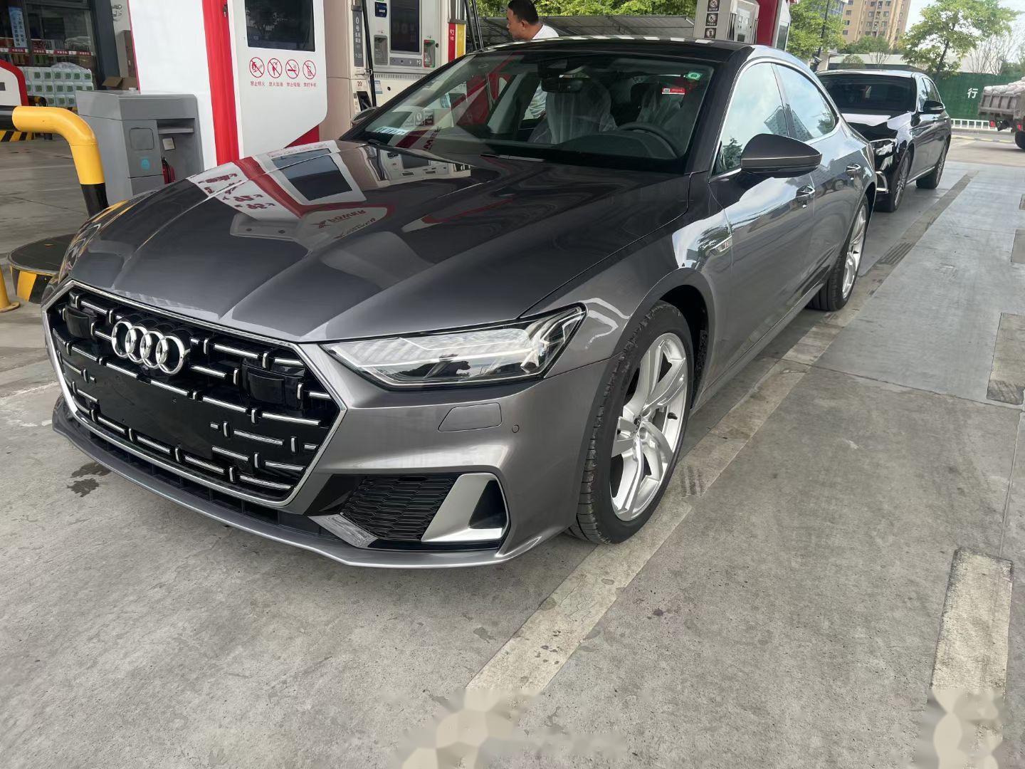 奥迪a7l/4367灰色 上汽奥迪那种…国产加长… 合风灰 39.35万含购置税