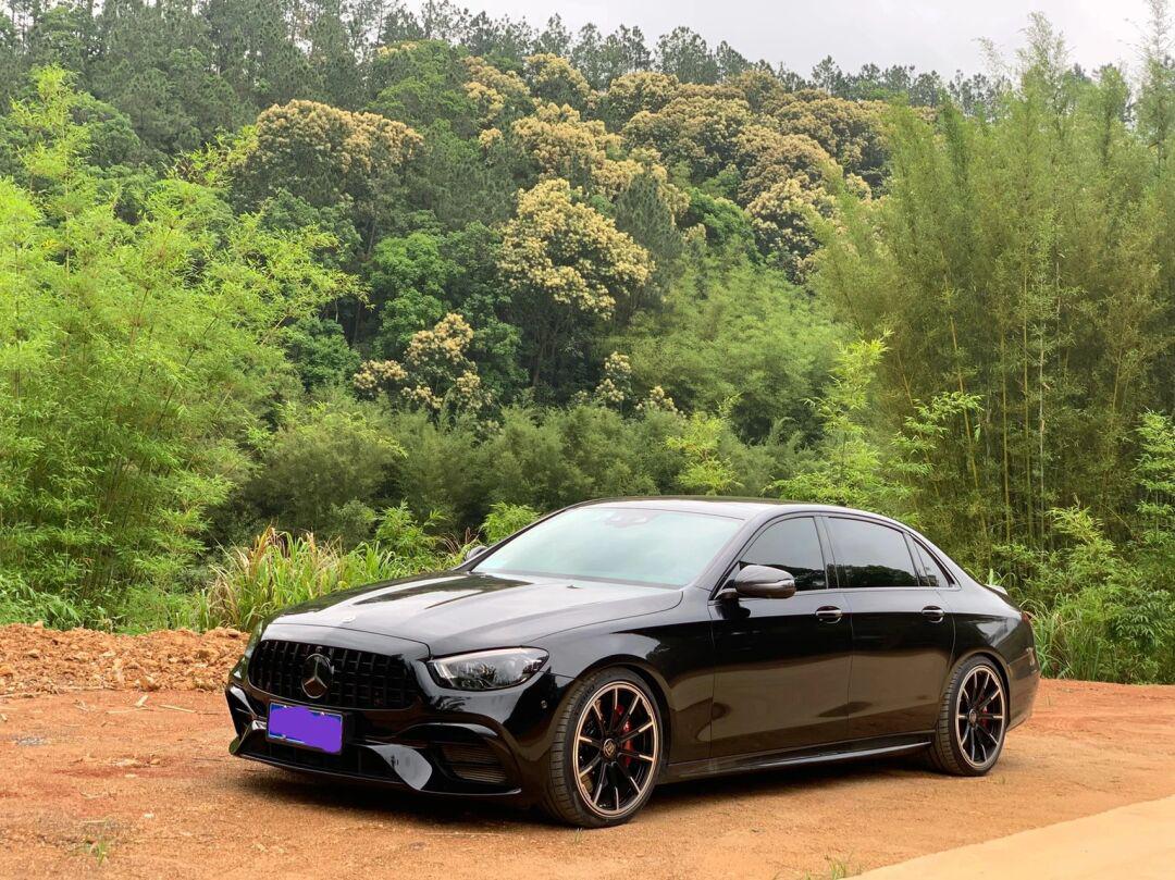 奔驰e级运动版小改一下