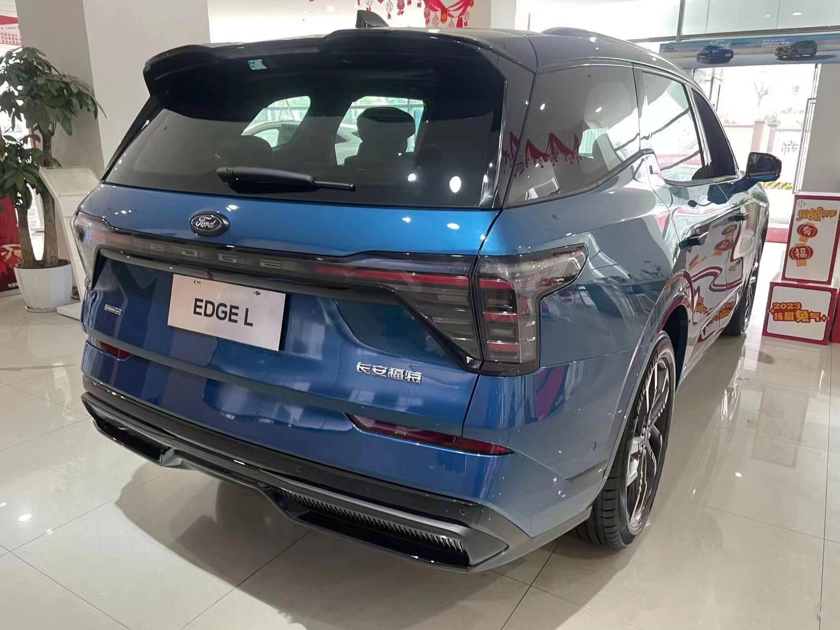 锐界l作为长安福特为家庭量身打造的大7座suv,凭借