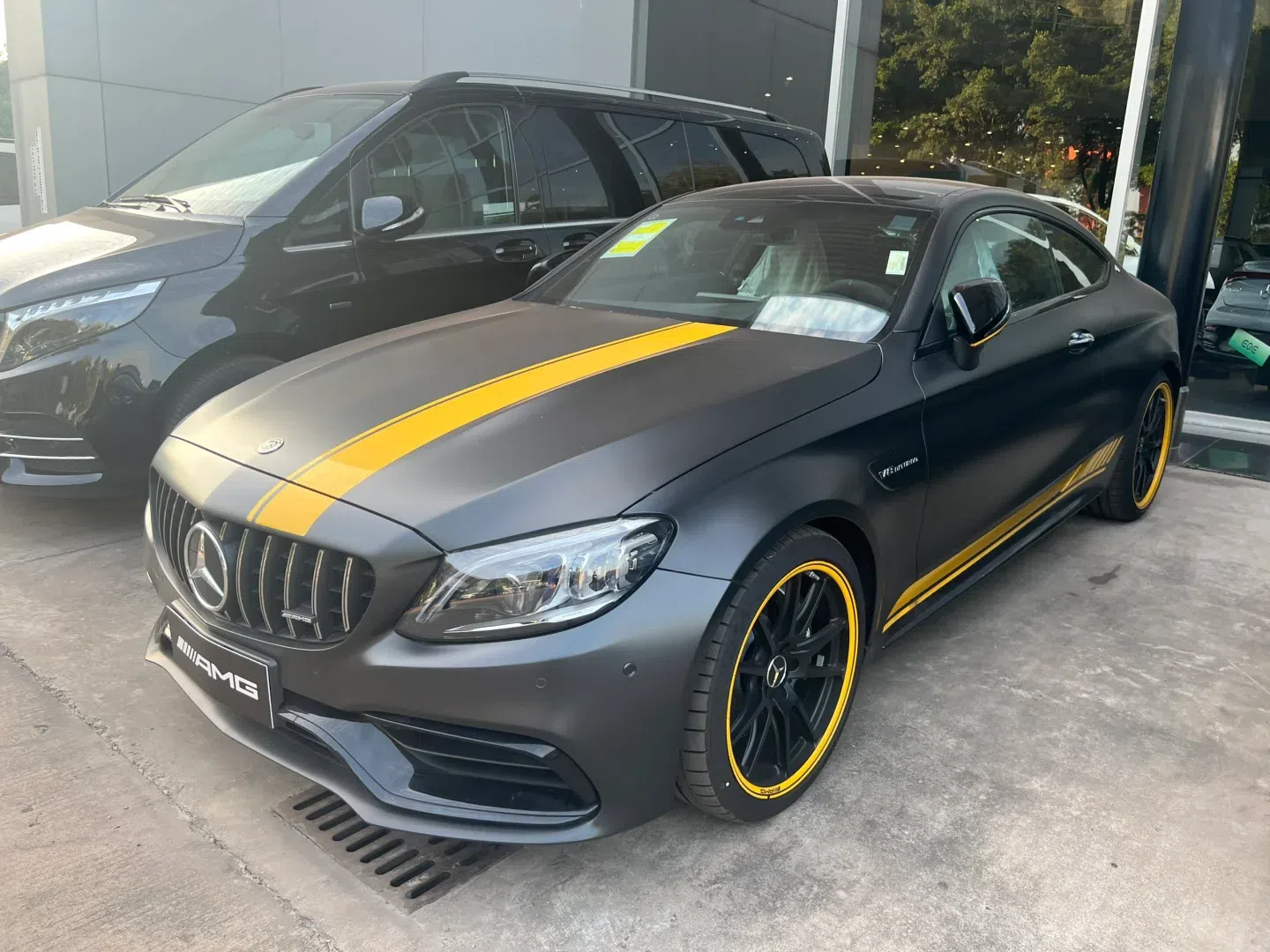 奔驰amg c63 轿跑特别版 最后的v8