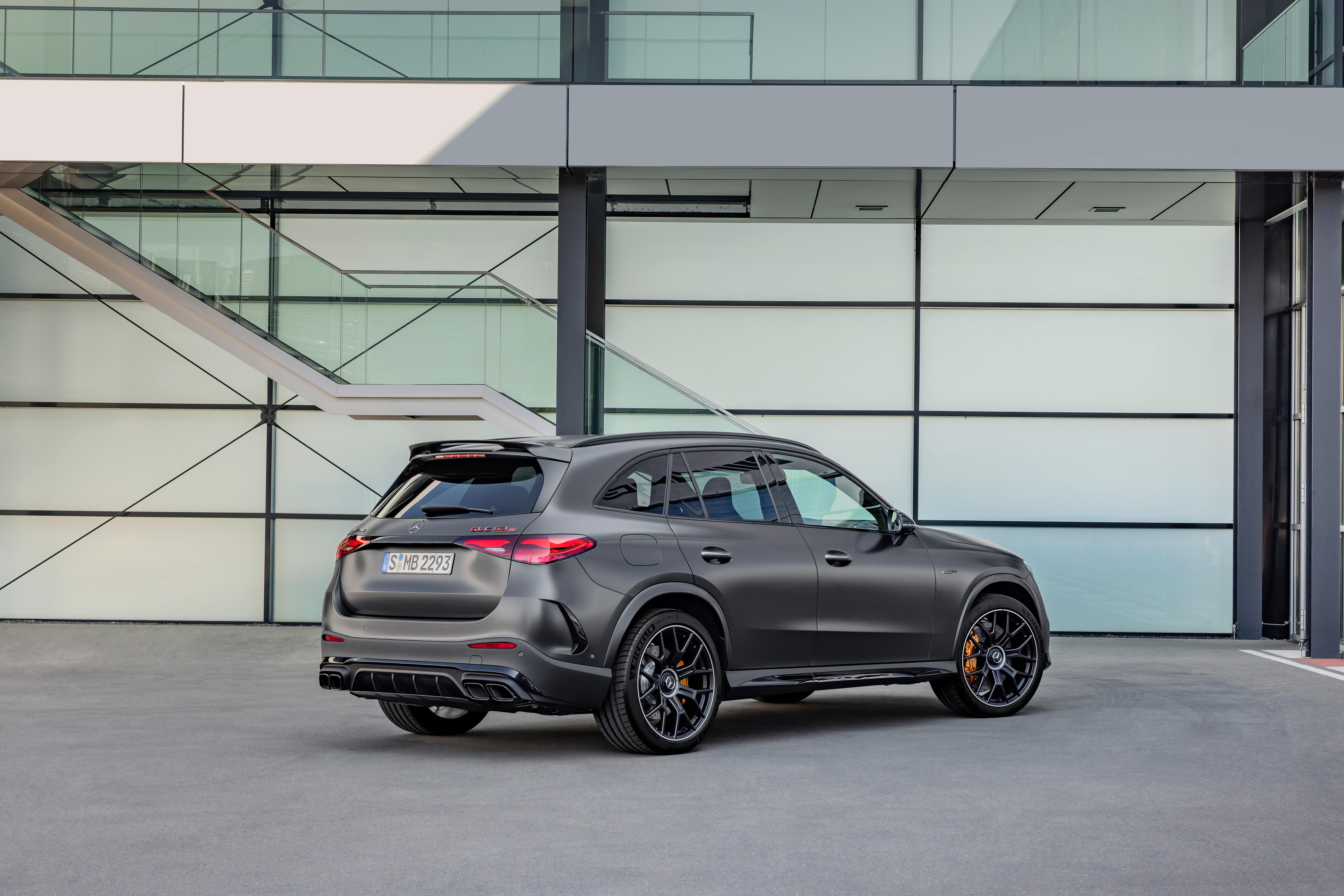 2024 mercedes-amg glc 63 s e perofrmance