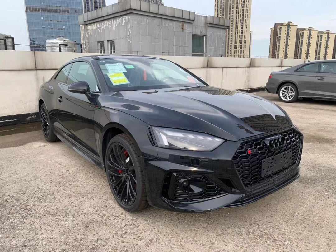 奥迪rs5 颜色齐全 两门版 特价
