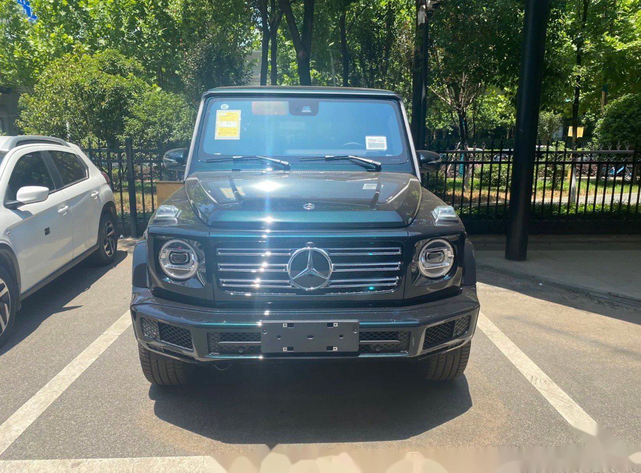 g350奔驰 祖母绿 棕内饰… 照片不重要…重要的是…车和价格? 142.