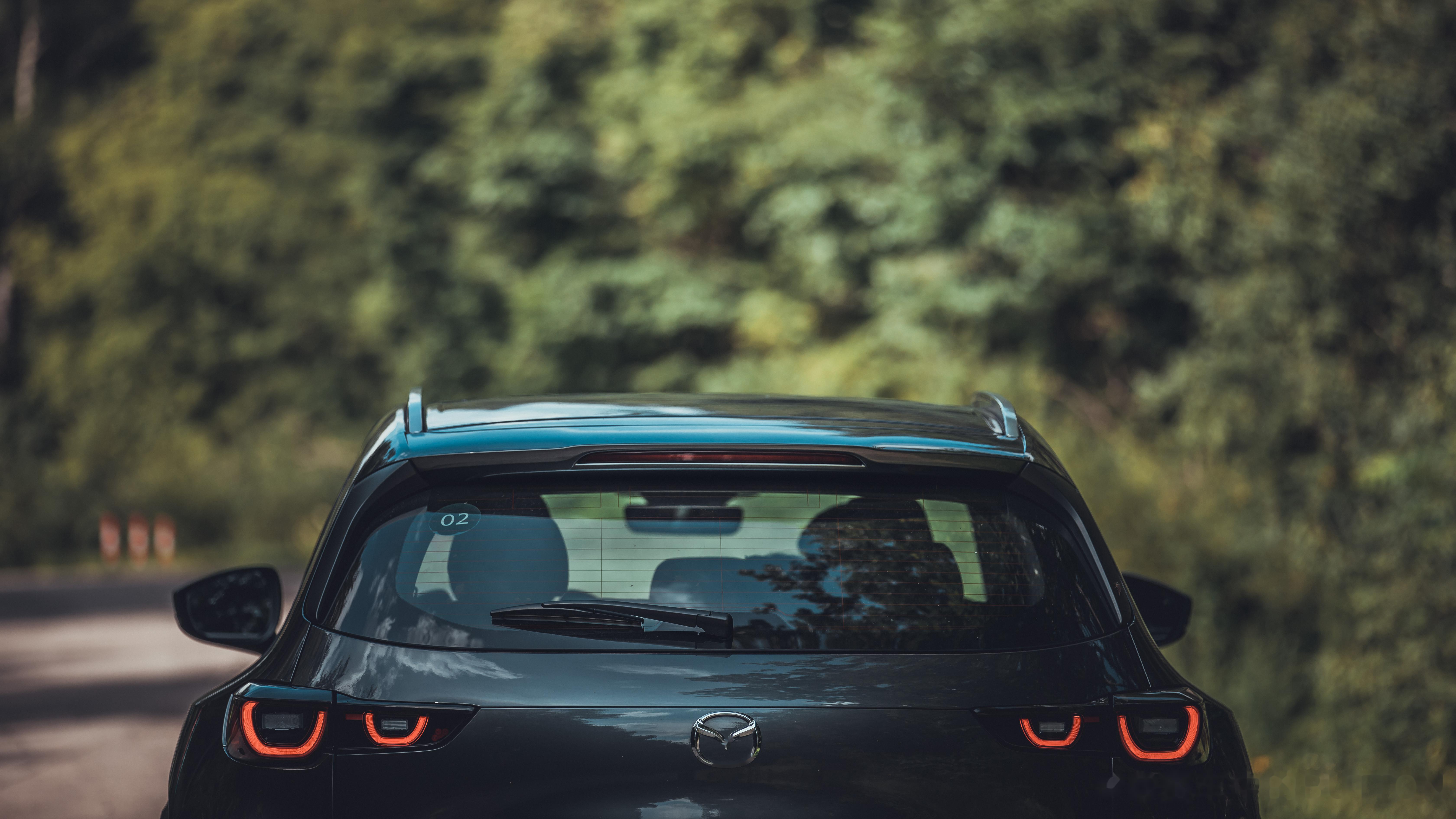 太喜欢这个车尾设计了.尤其尾