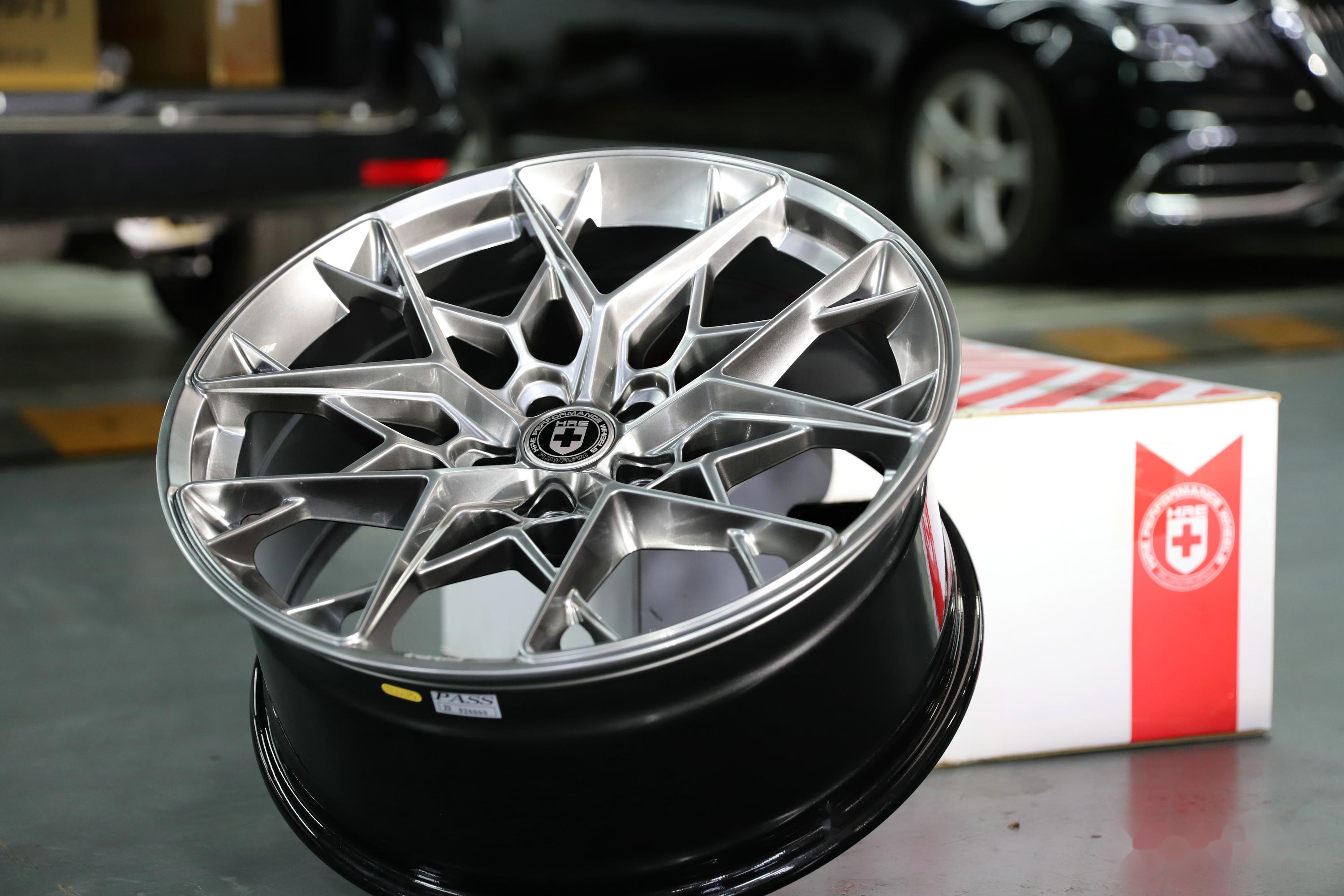 美国hre ff10银色,这么漂亮的轮毂,谁能顶得住?