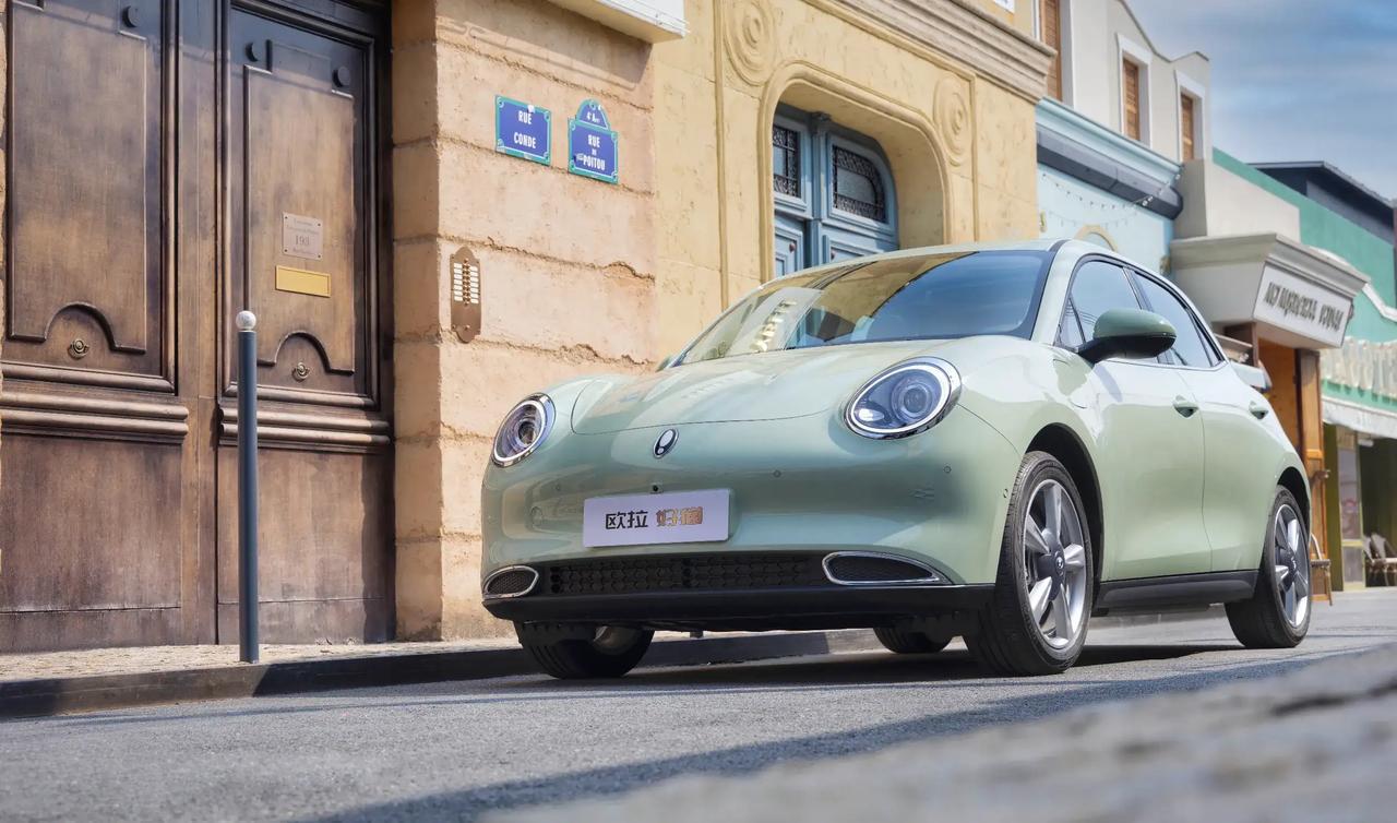 作为2023年欧拉品牌的开年重磅之作,2023款欧拉好猫共推出5款车型