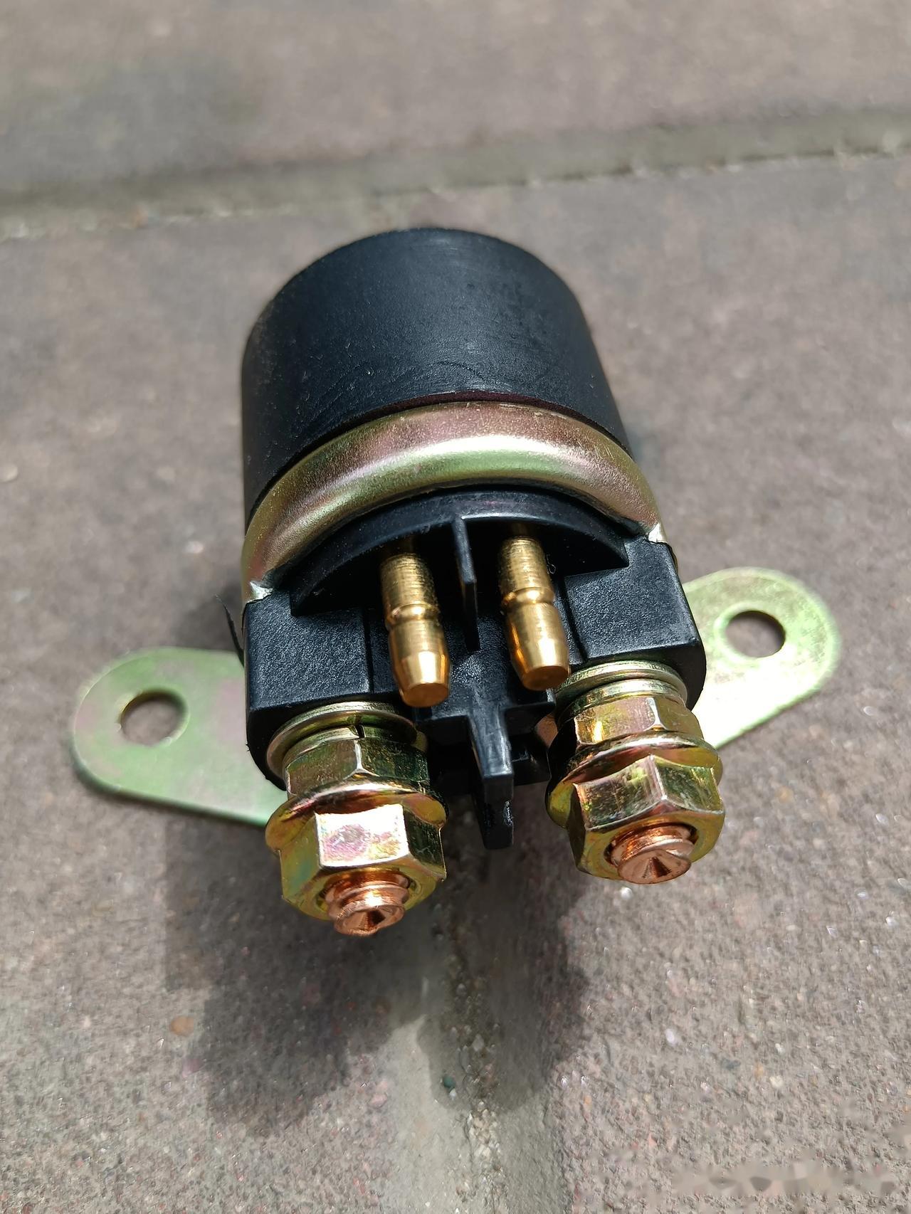 我的摩托坐骑之一,豪爵铃木福星125踏板.