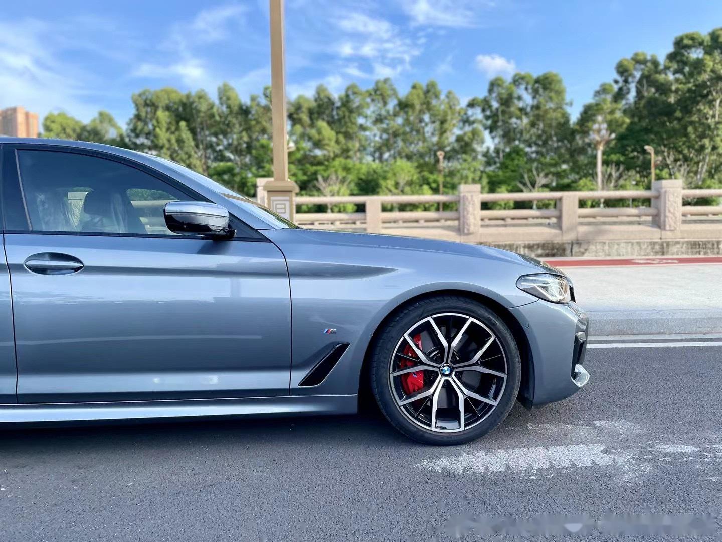 18  宝马5系 540i g30 后驱 ～agt shock performa