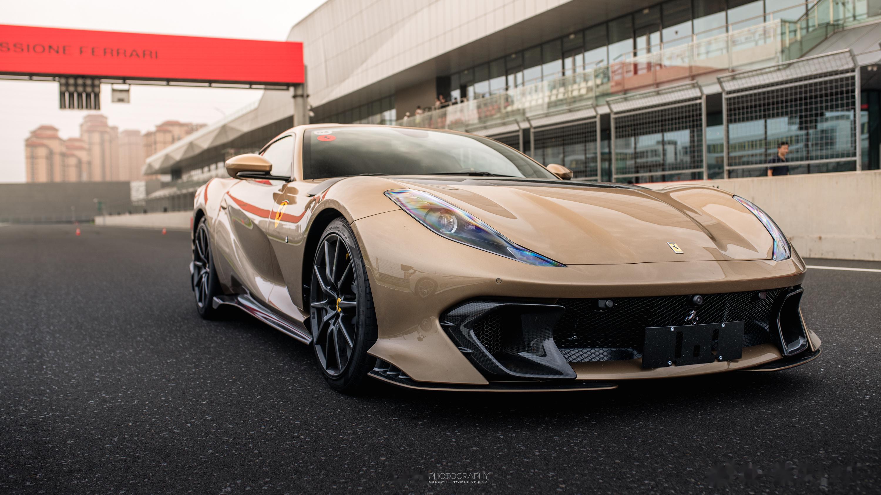 ferrari 812 competizione tailor made 天津赛