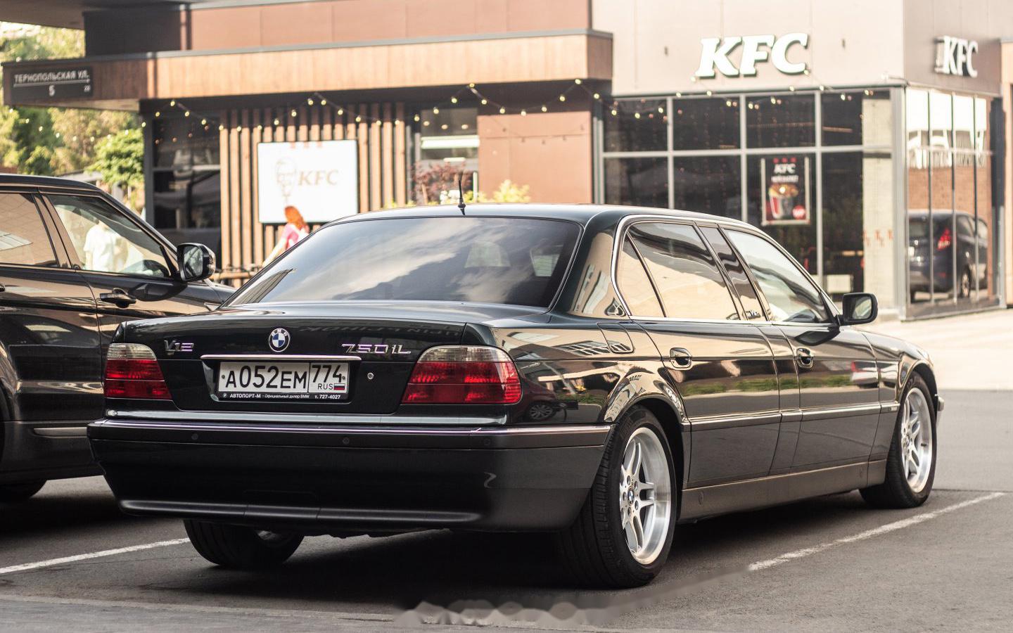 alfa romeo giulia / bmw l7 porsche tayca