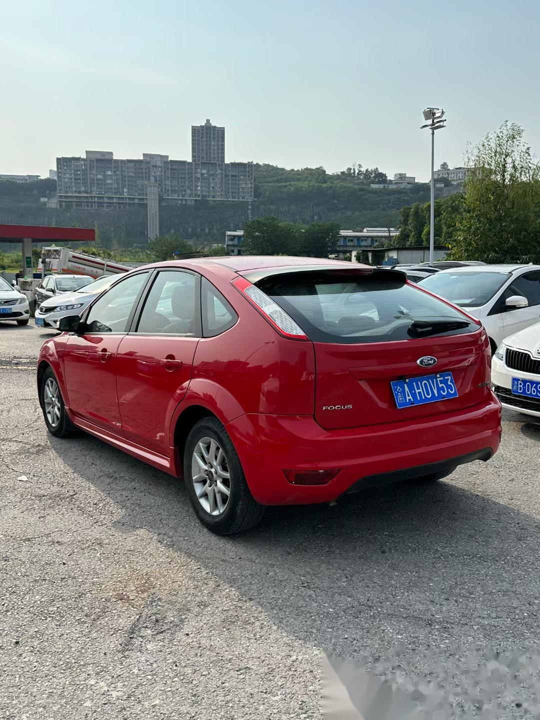 10年福克斯两厢,自动天窗,无事故,只要一万多