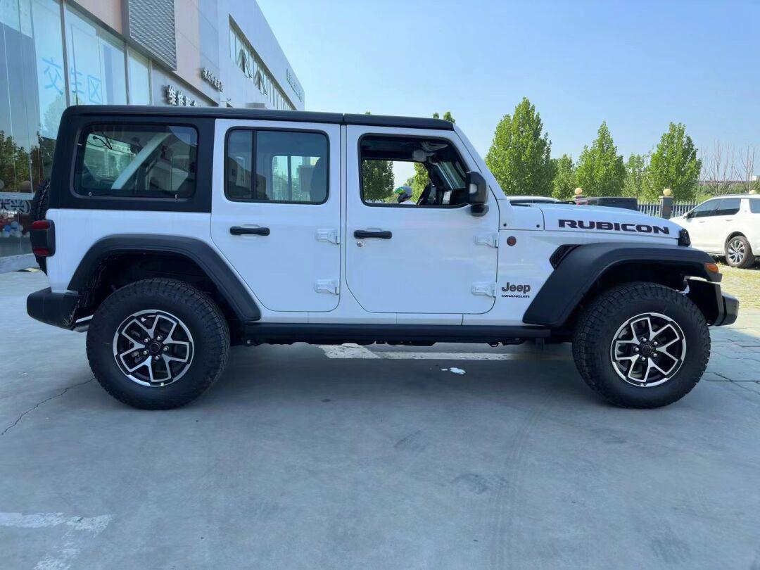 jeep罗宾汉24款白色