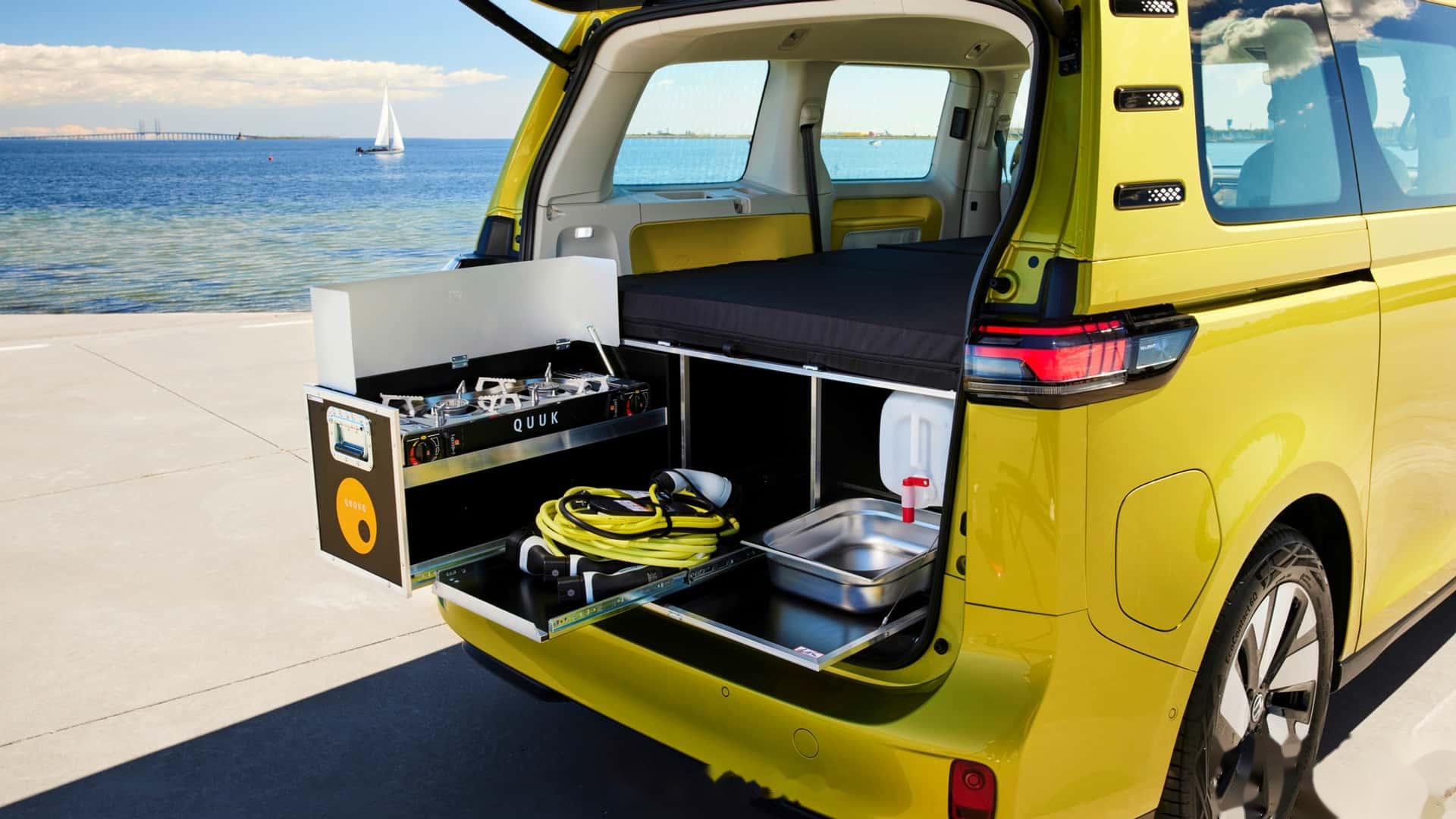 大众推出id. buzz 迷你露营车套装,包括床和厨房,可选配 15/20 升冰