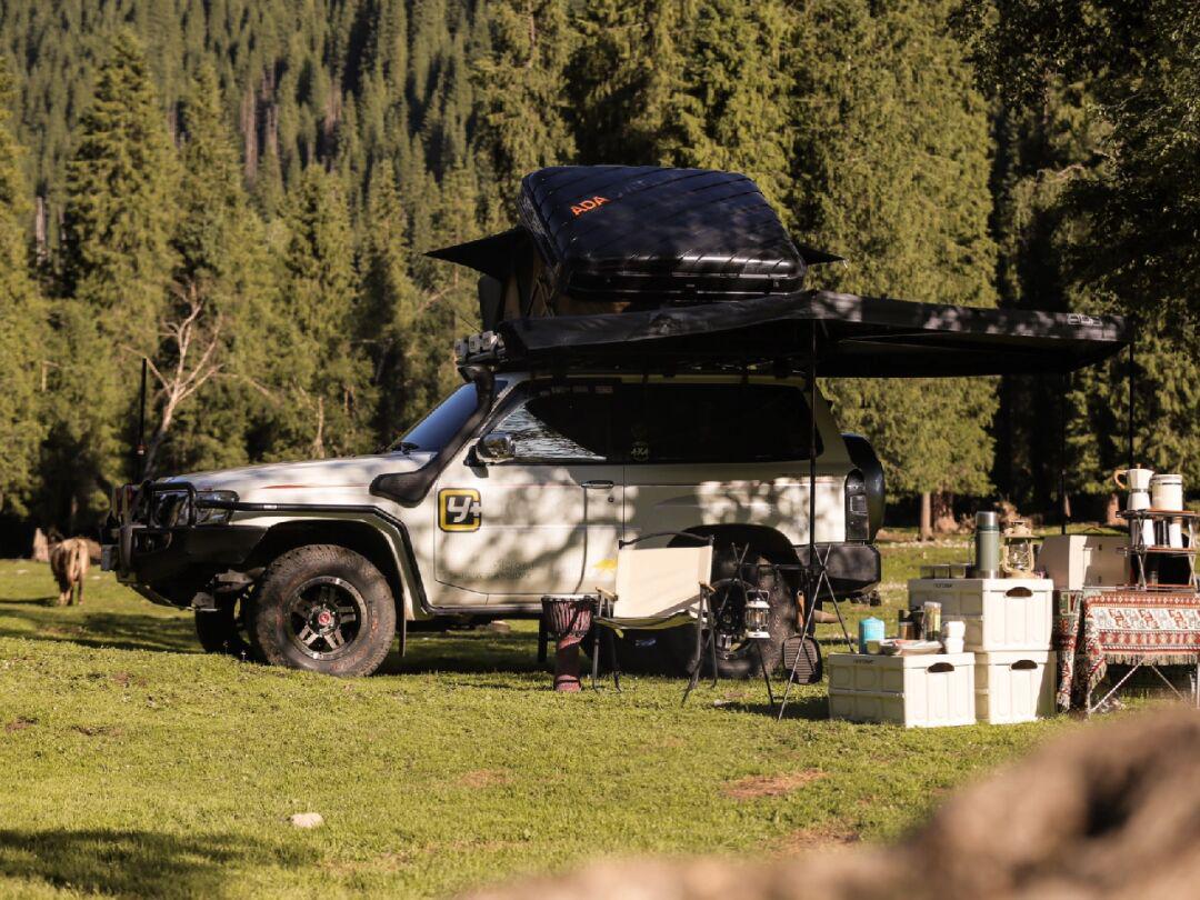 硬派越野短轴途乐y61搭配ada车顶帐篷露营