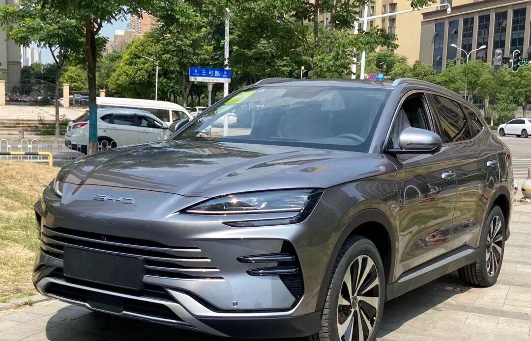 比亚迪宋plus冠军版时光灰实车户外拍摄 外观内饰请欣赏!