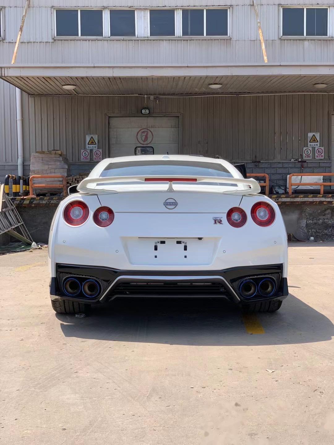 日本战神gtr跑车