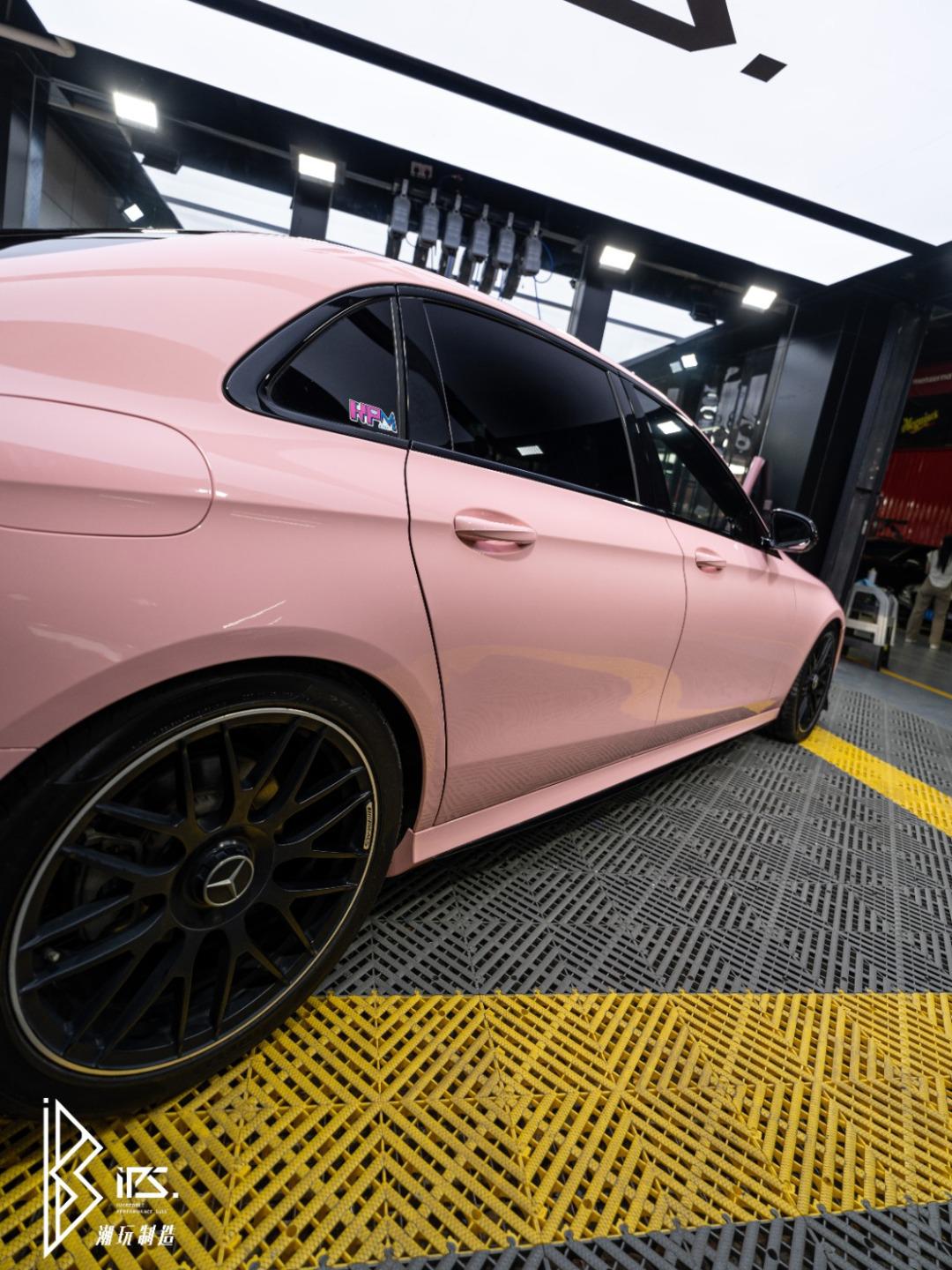 奔驰e级车主看过来,特别骚气的改色案例.