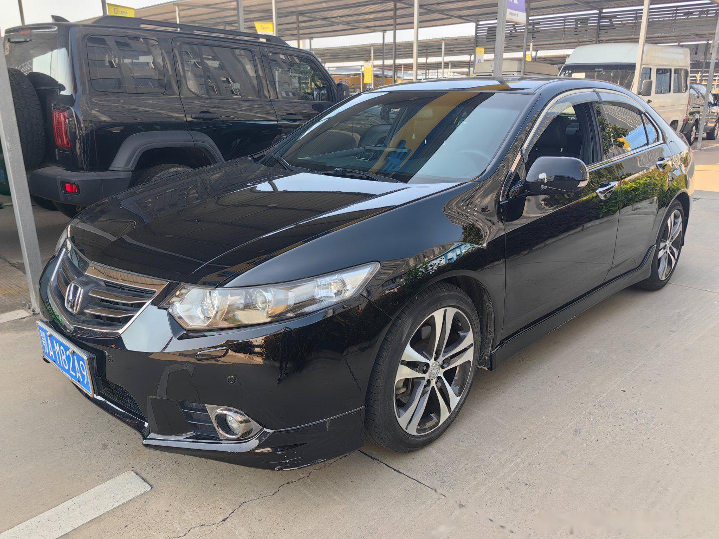 新到14年11月上牌本田思铂睿 稀有2.4l type-s版,新车指导价25.