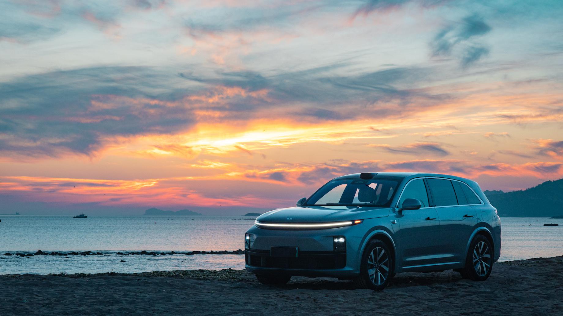 理想汽车累计销量突破45万辆,再次彰显了中国消费者对理想品牌的极高