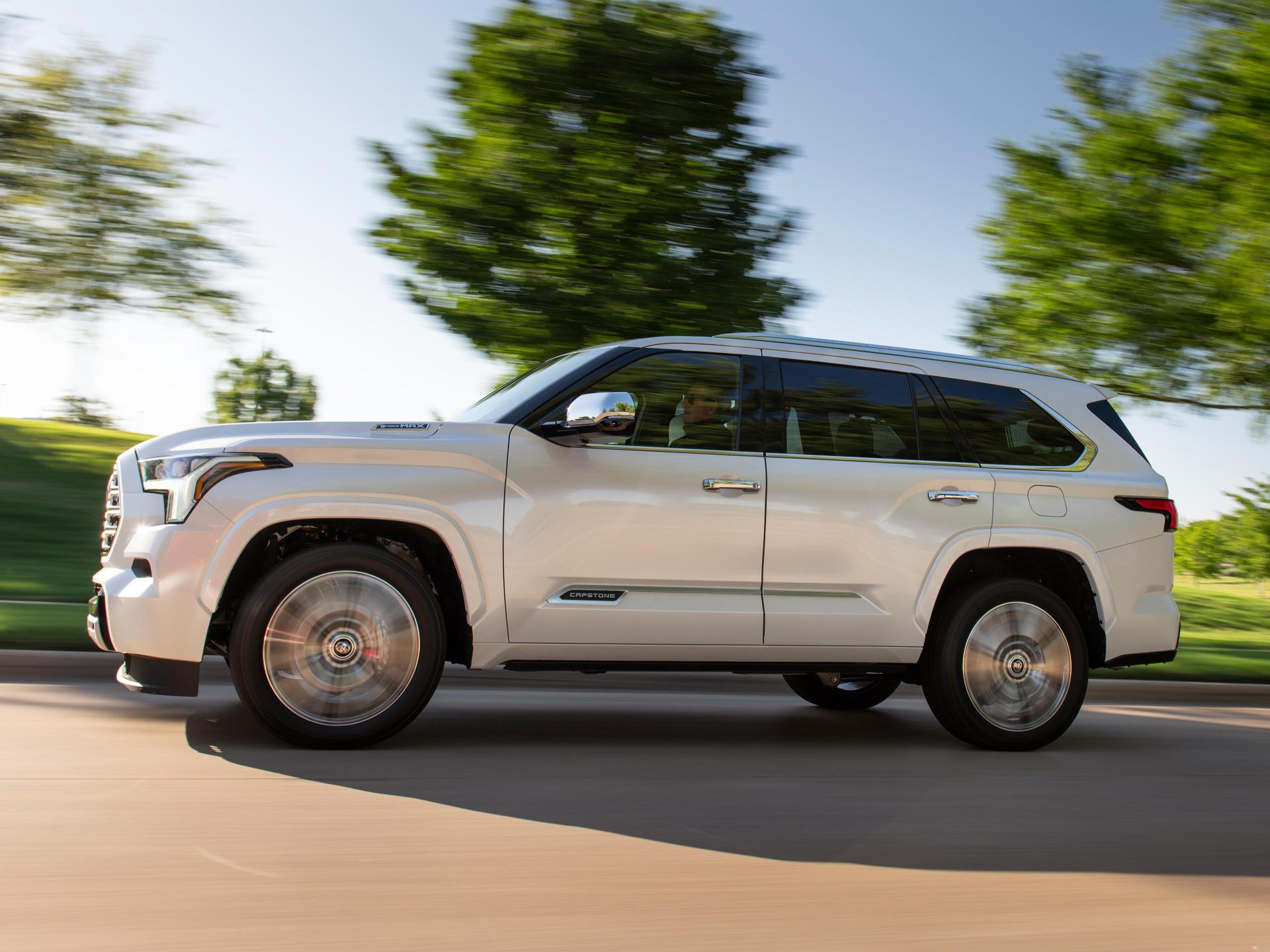 二代丰田红杉作为北美丰田的全尺寸旗舰suv,其提供不同的大排量自吸