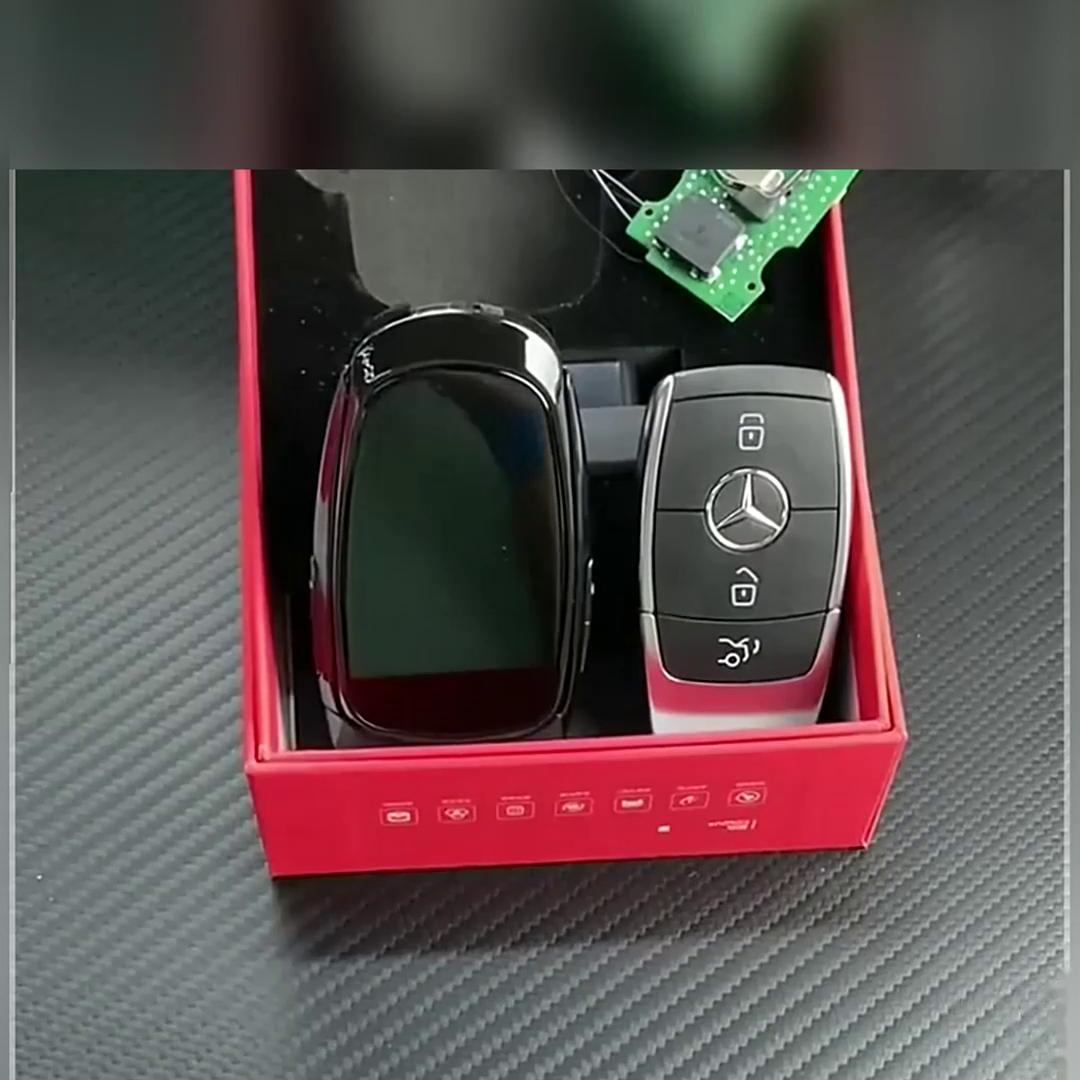 奔驰c260升级新款液晶钥匙,适用于一键启动的车型.