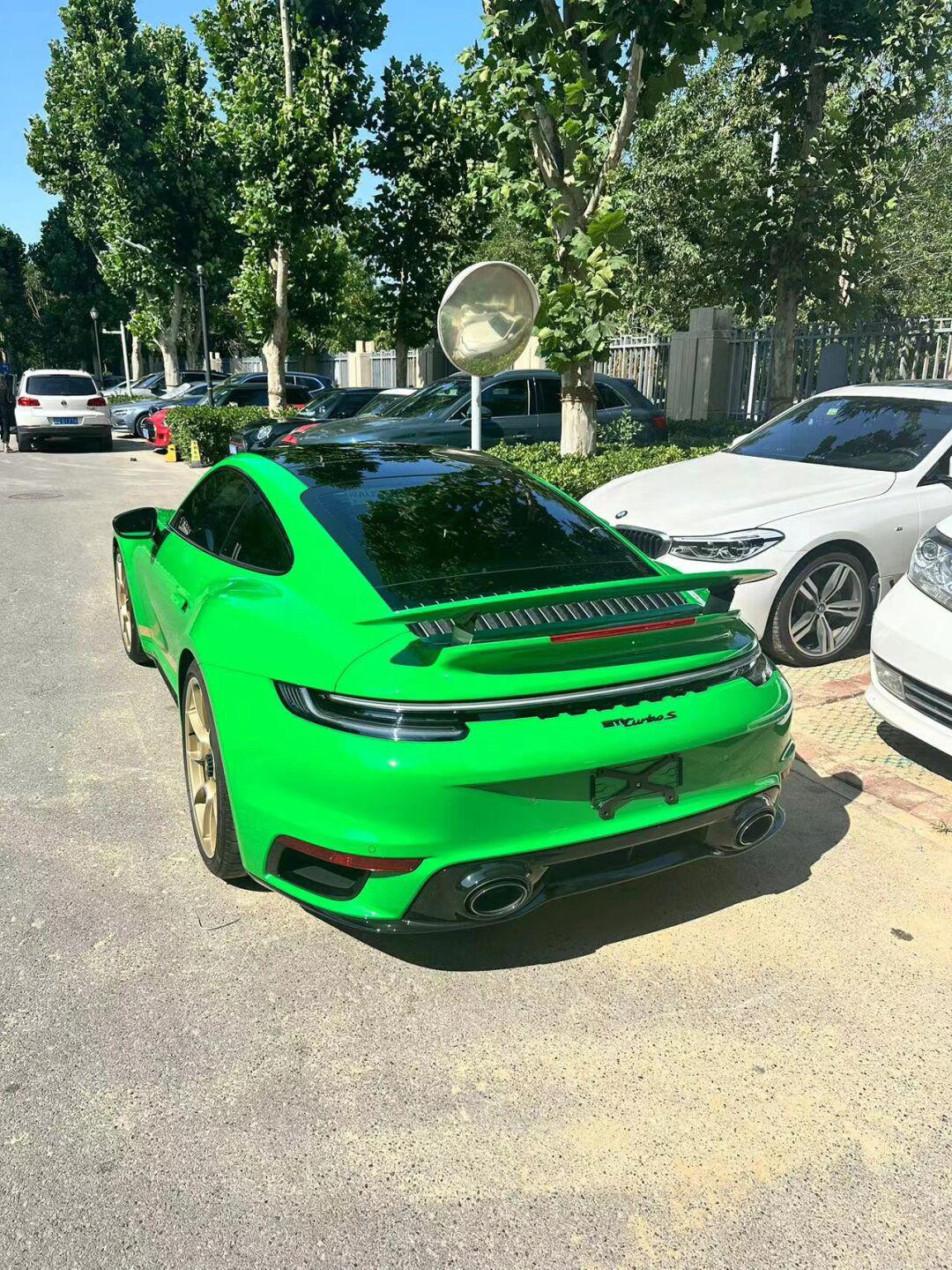 230万的"蛙王",巨蟒绿保时捷992turbo s