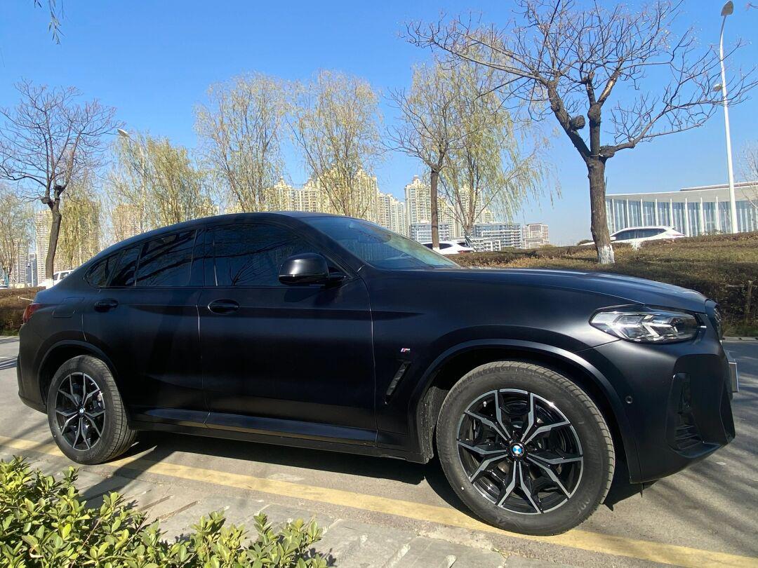宝马bmwx4黑武士变身
