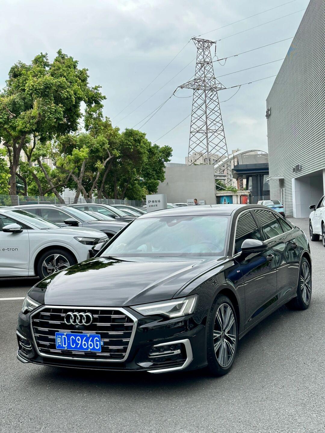 喜提奥迪c8 45t甄选动感079809781594