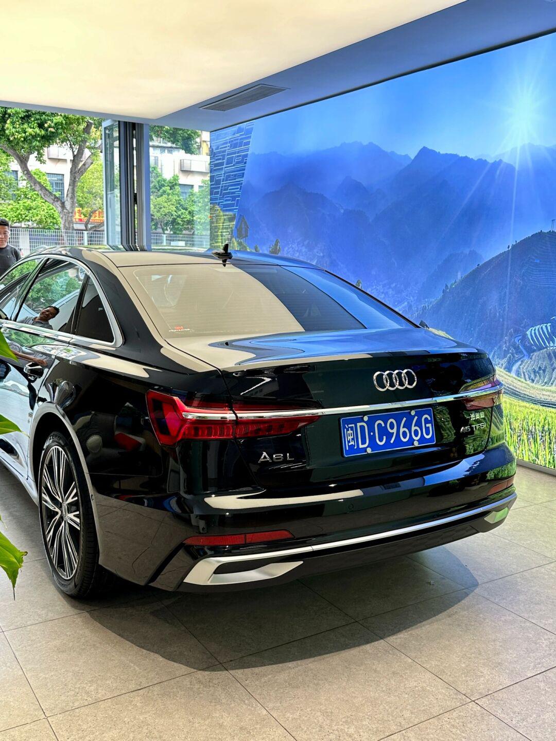 喜提奥迪c8 45t甄选动感079809781594