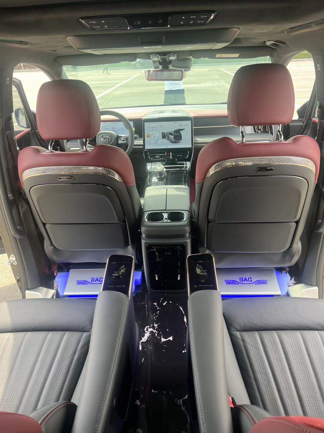 长春 传祺m8 升级无轨地板 看效果