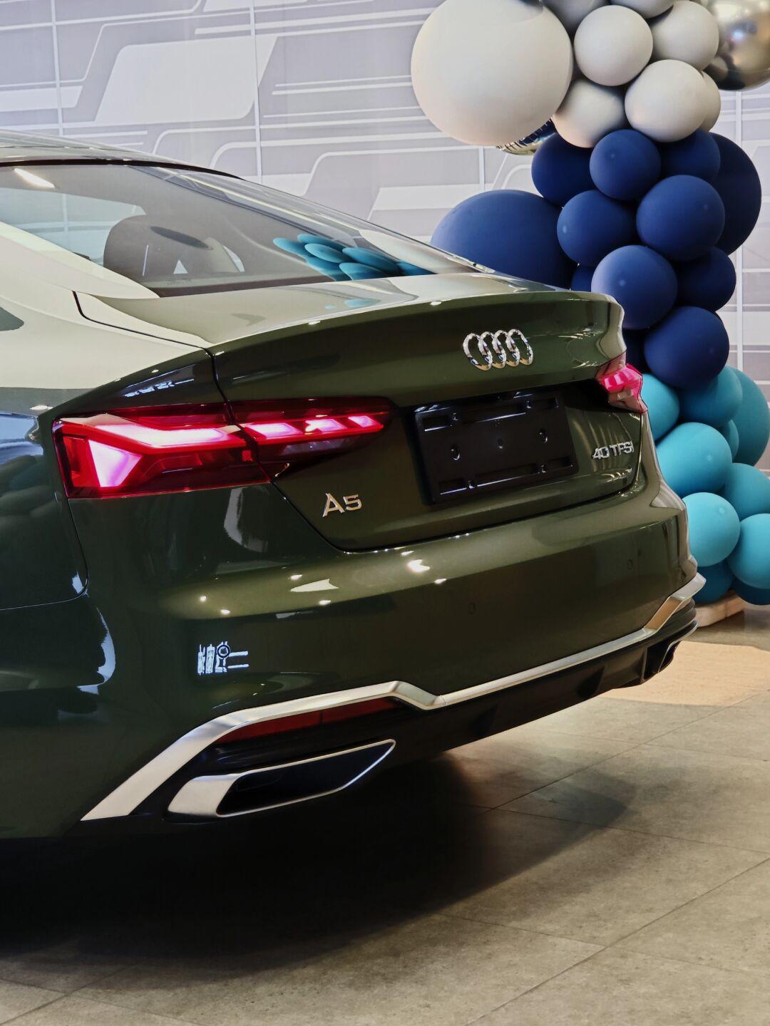 今日交付:奥迪a5 sportback耀夜绿