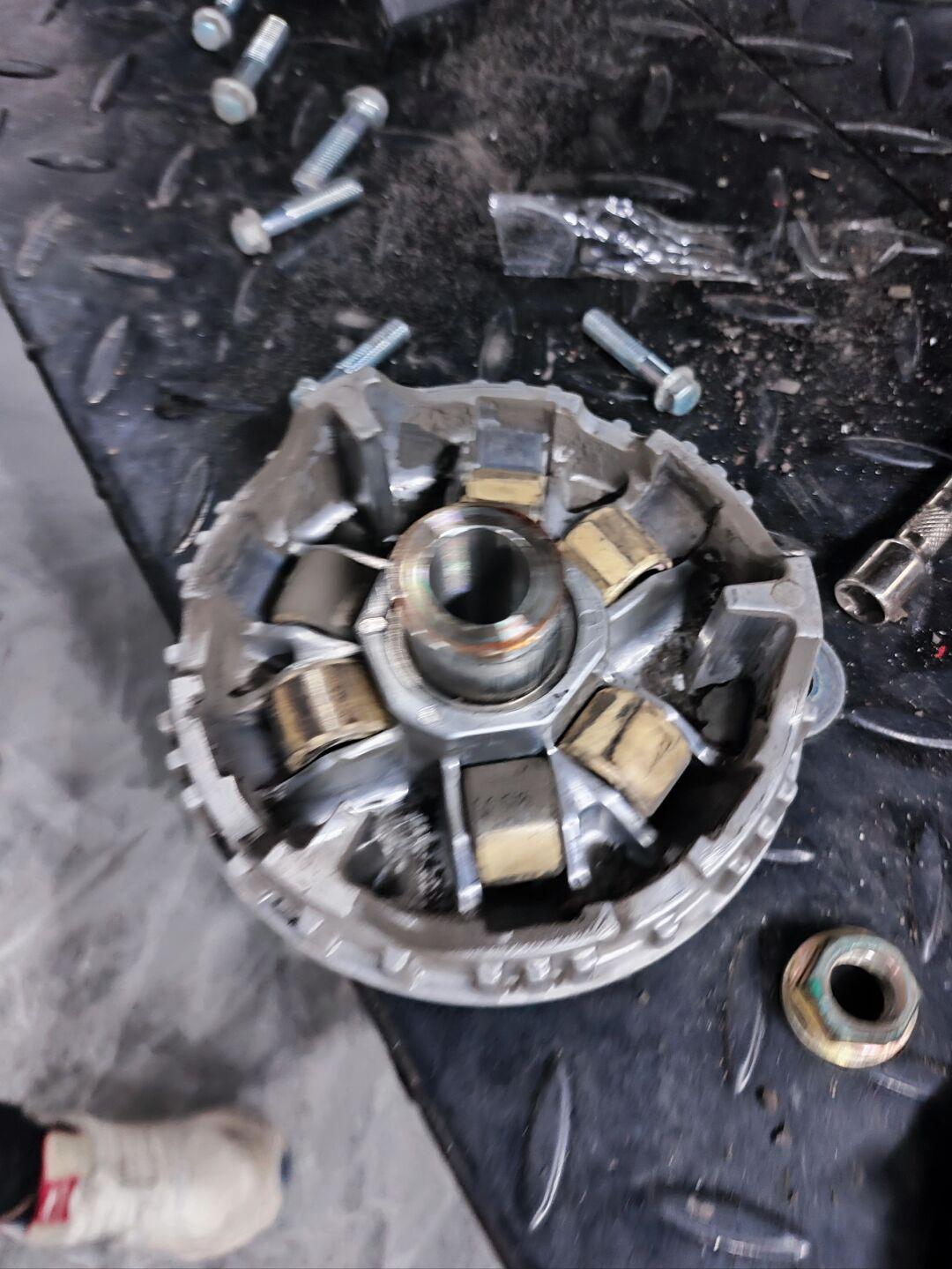 飞度4更换普利珠和皮带