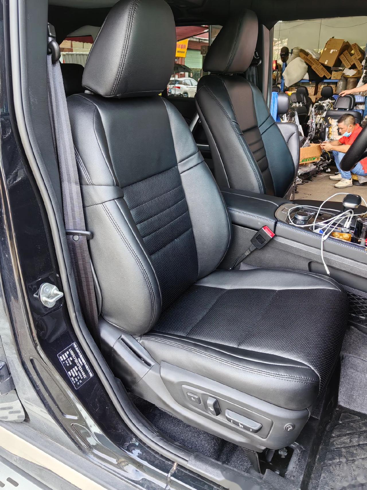 bj40升级雷克萨斯电动座椅,通风加热.非常舒服.