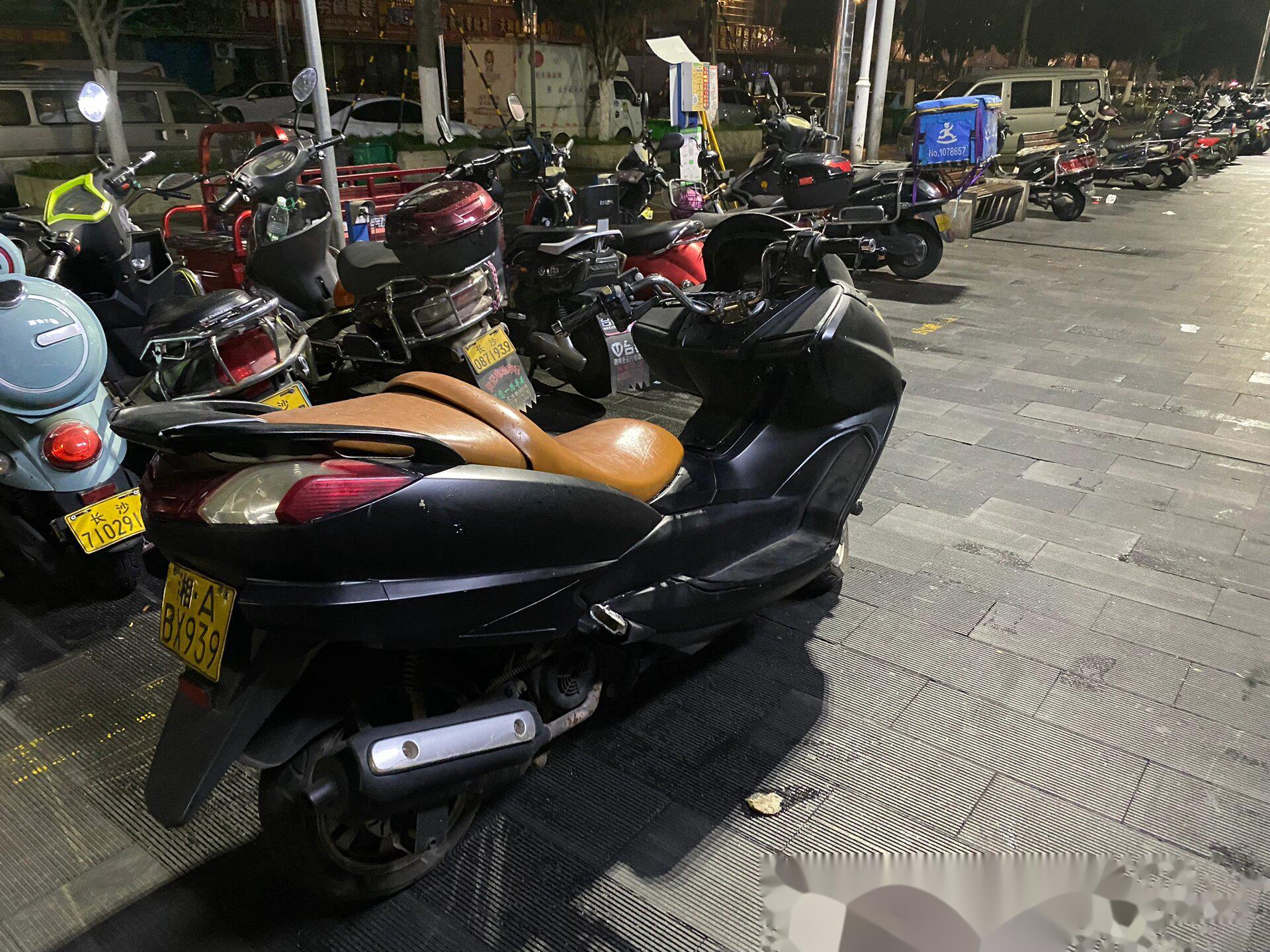马杰斯特t3摩托车 我是置换过来的车.我是不喜欢收这种车.
