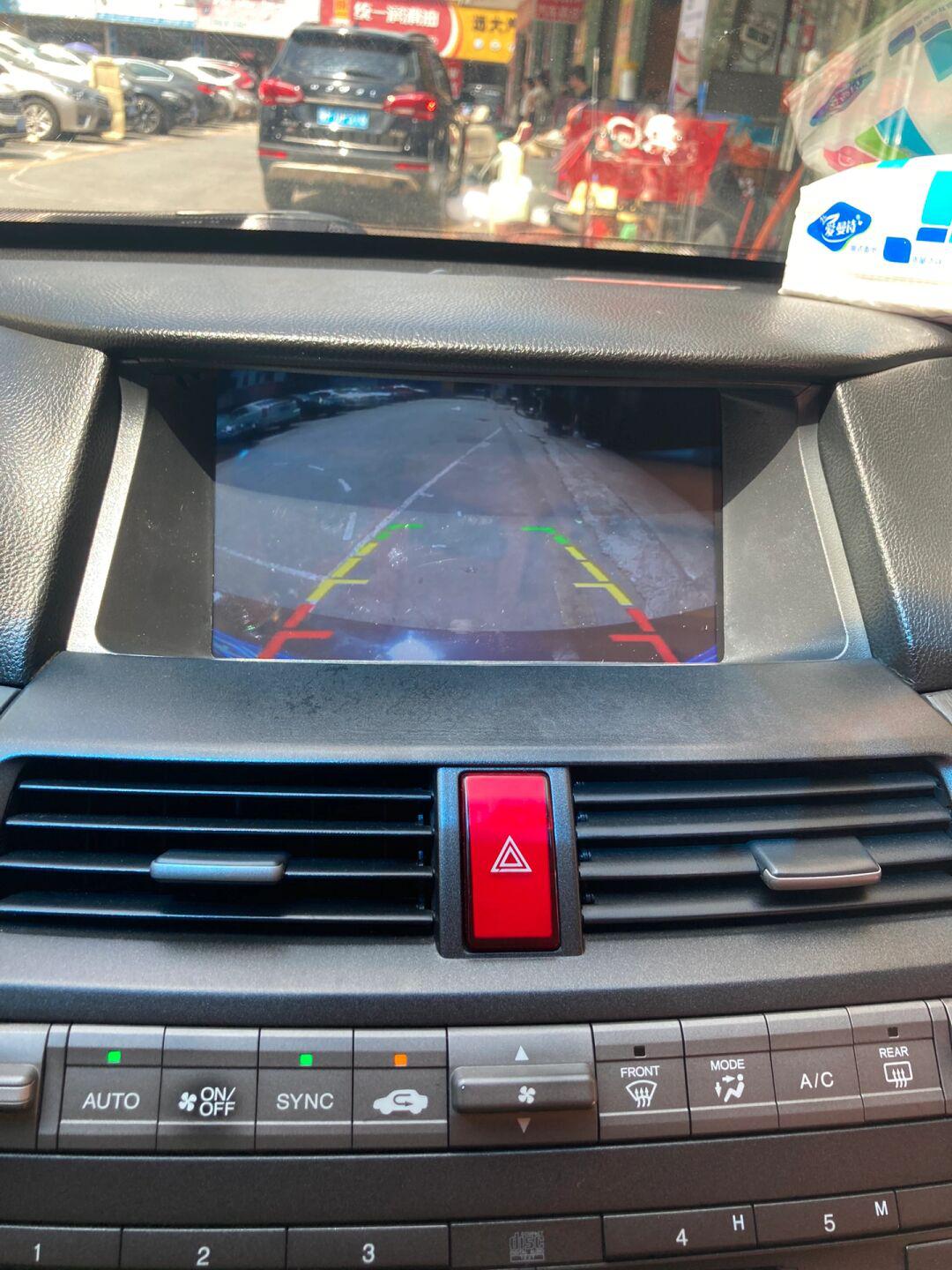 雅阁大屏导航,倒车影像