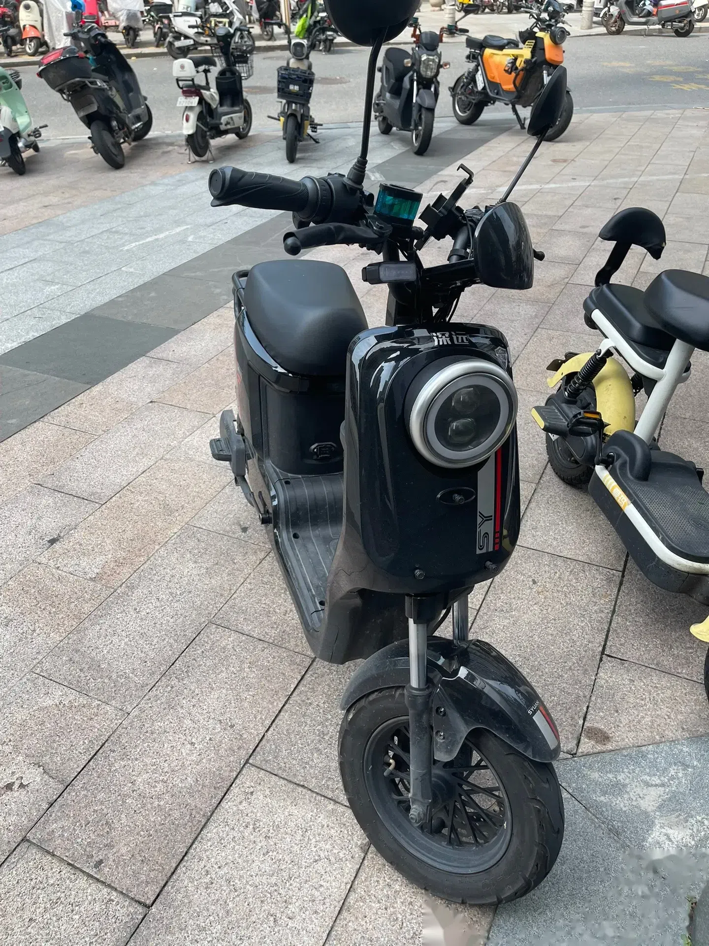 深远009,深远009中置箱_大山谷图库