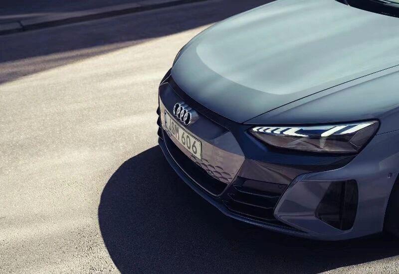 家人们,钢铁侠同款跑车,奥迪e-tron gt !