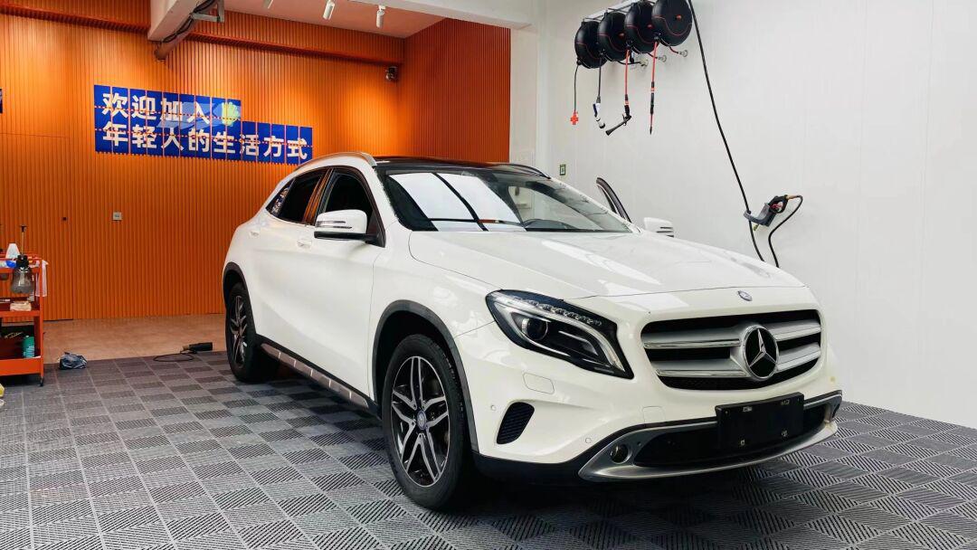 小汽车贴膜,奔驰gla,改色超亮金属钨钢02