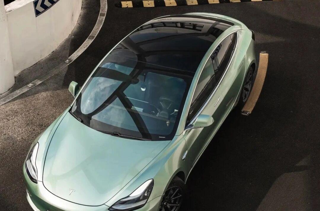 特斯拉|薄荷青夏日的一抹清新