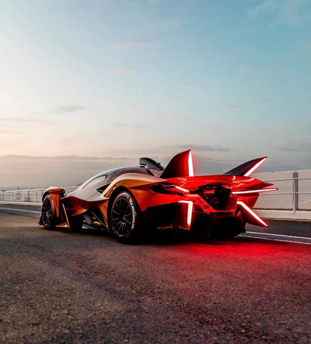 地表最帅跑车,阿波罗太阳神,根本不像是这个的汽车,反而像是从