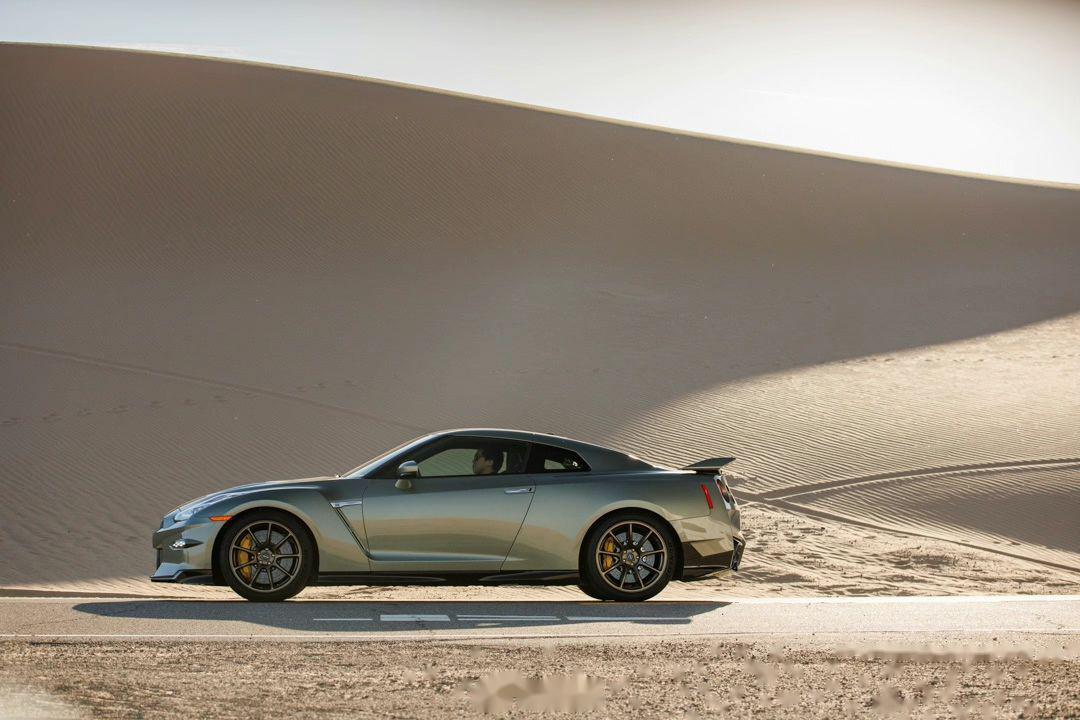 日产 nissan gtr r35