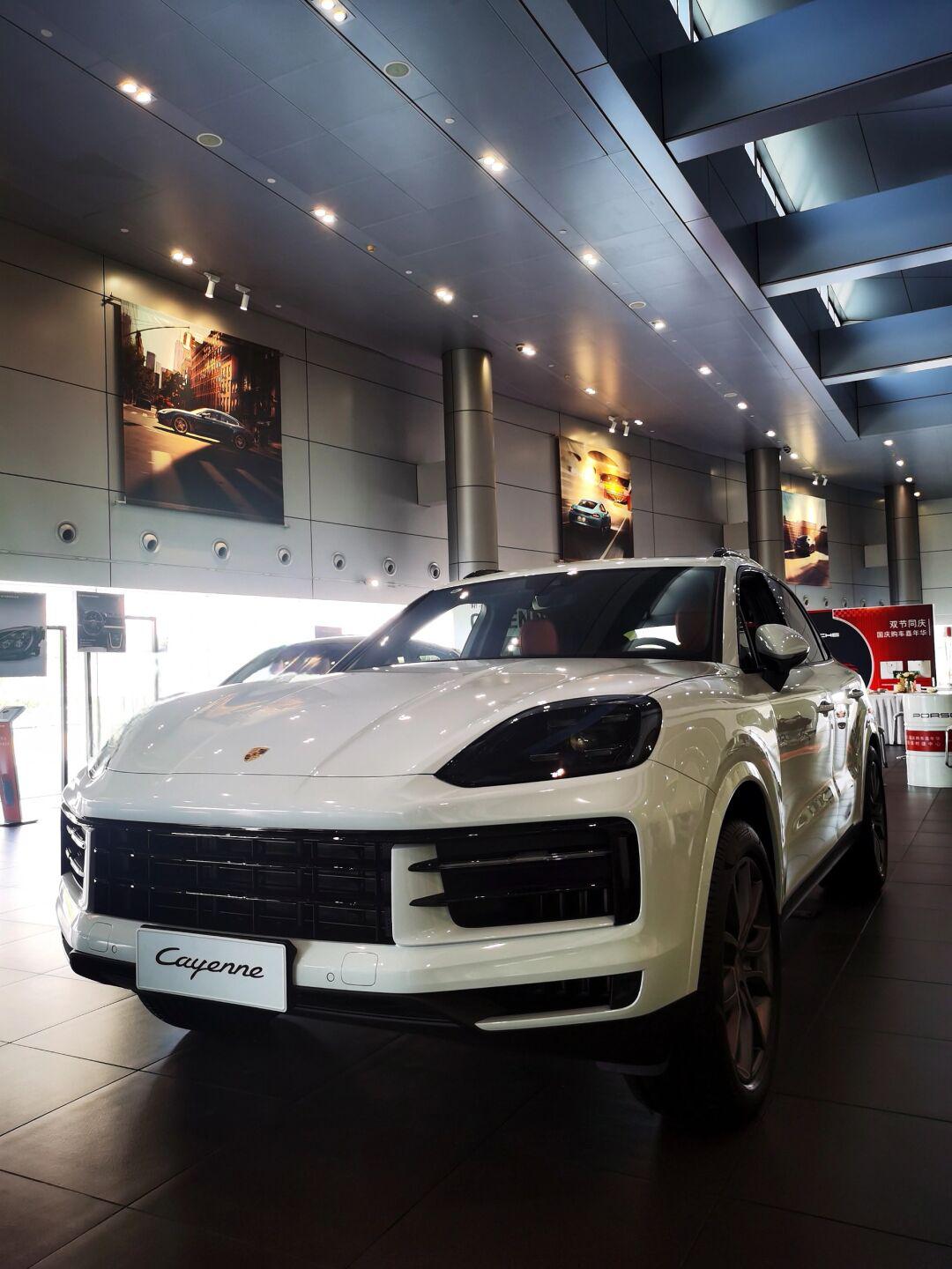 99 哇 05 24款卡宴现车 | 细花白金属漆_保时捷cayenne社区_易车
