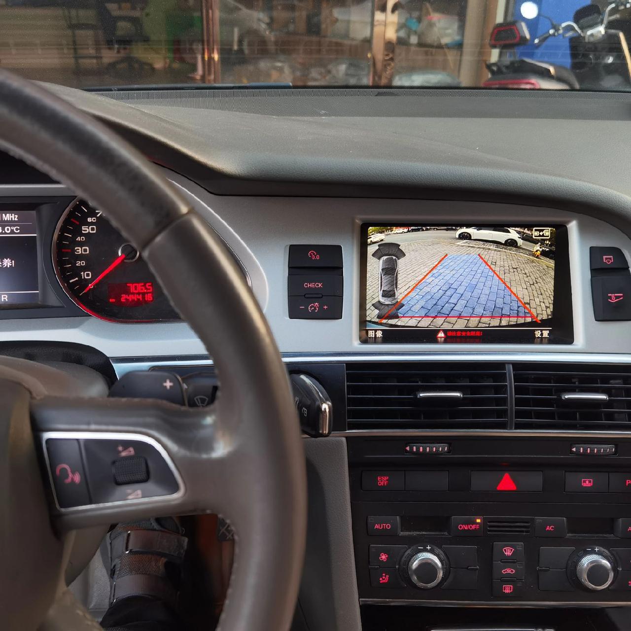奥迪a6l原车屏升级倒车影像